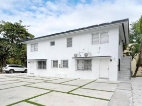 Fully equipped Apartments with parking near Cocowalk
